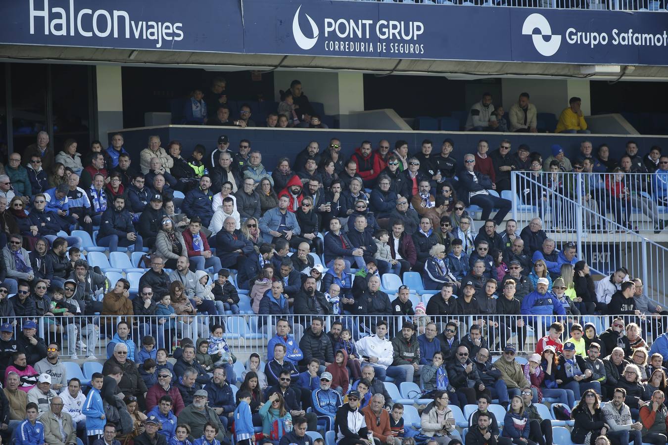 Las mejores imágenes de los aficionados que asistieron al Málaga.Mirandés (2-2)