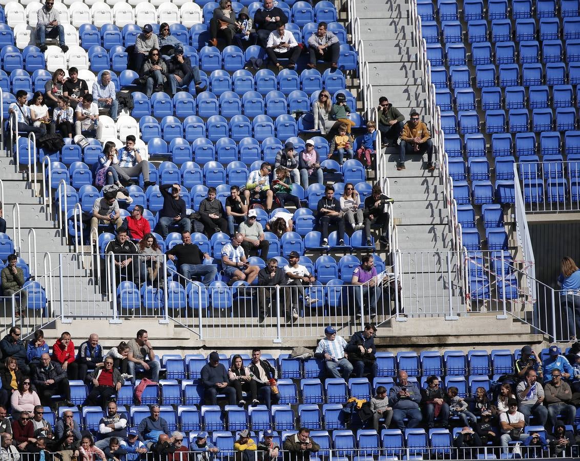 Las mejores imágenes de los aficionados que asistieron al Málaga.Mirandés (2-2)