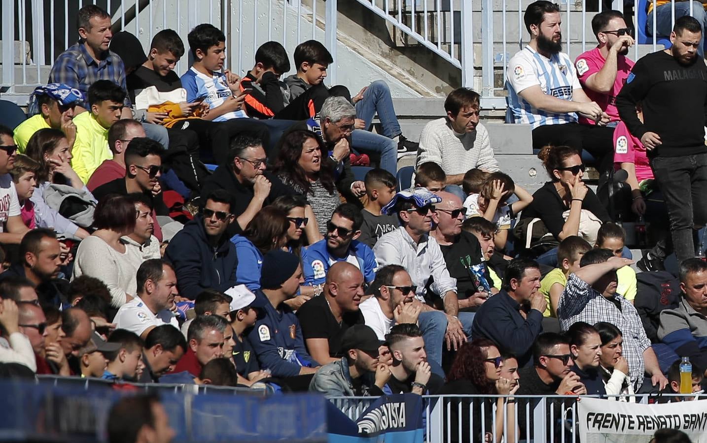 Las mejores imágenes de los aficionados que asistieron al Málaga.Mirandés (2-2)