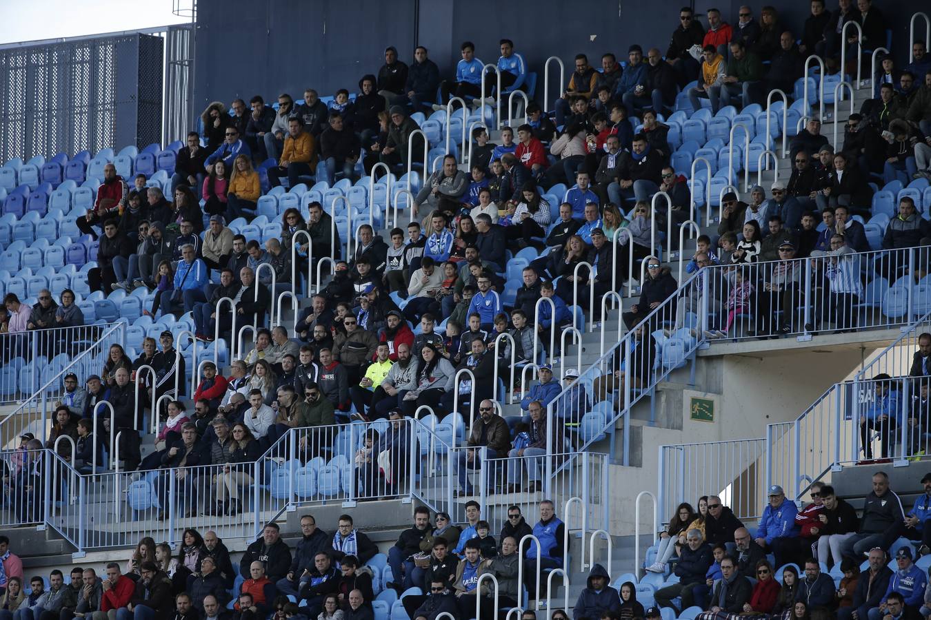 Las mejores imágenes de los aficionados que asistieron al Málaga.Mirandés (2-2)