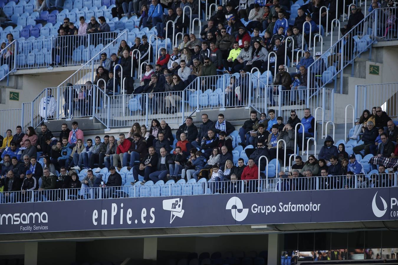 Las mejores imágenes de los aficionados que asistieron al Málaga.Mirandés (2-2)