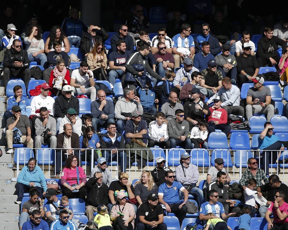 Las mejores imágenes de los aficionados que asistieron al Málaga.Mirandés (2-2)