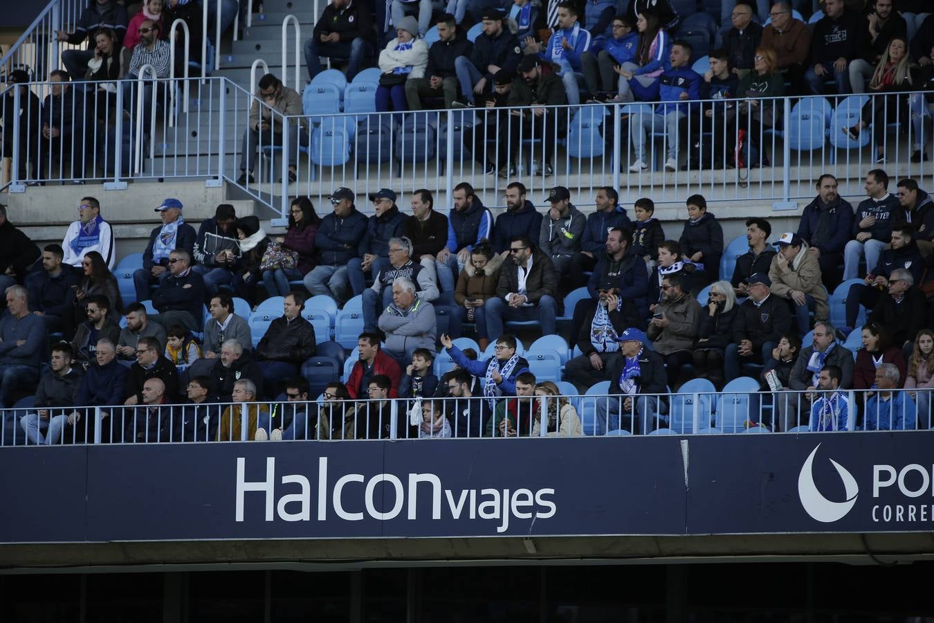 Las mejores imágenes de los aficionados que asistieron al Málaga.Mirandés (2-2)