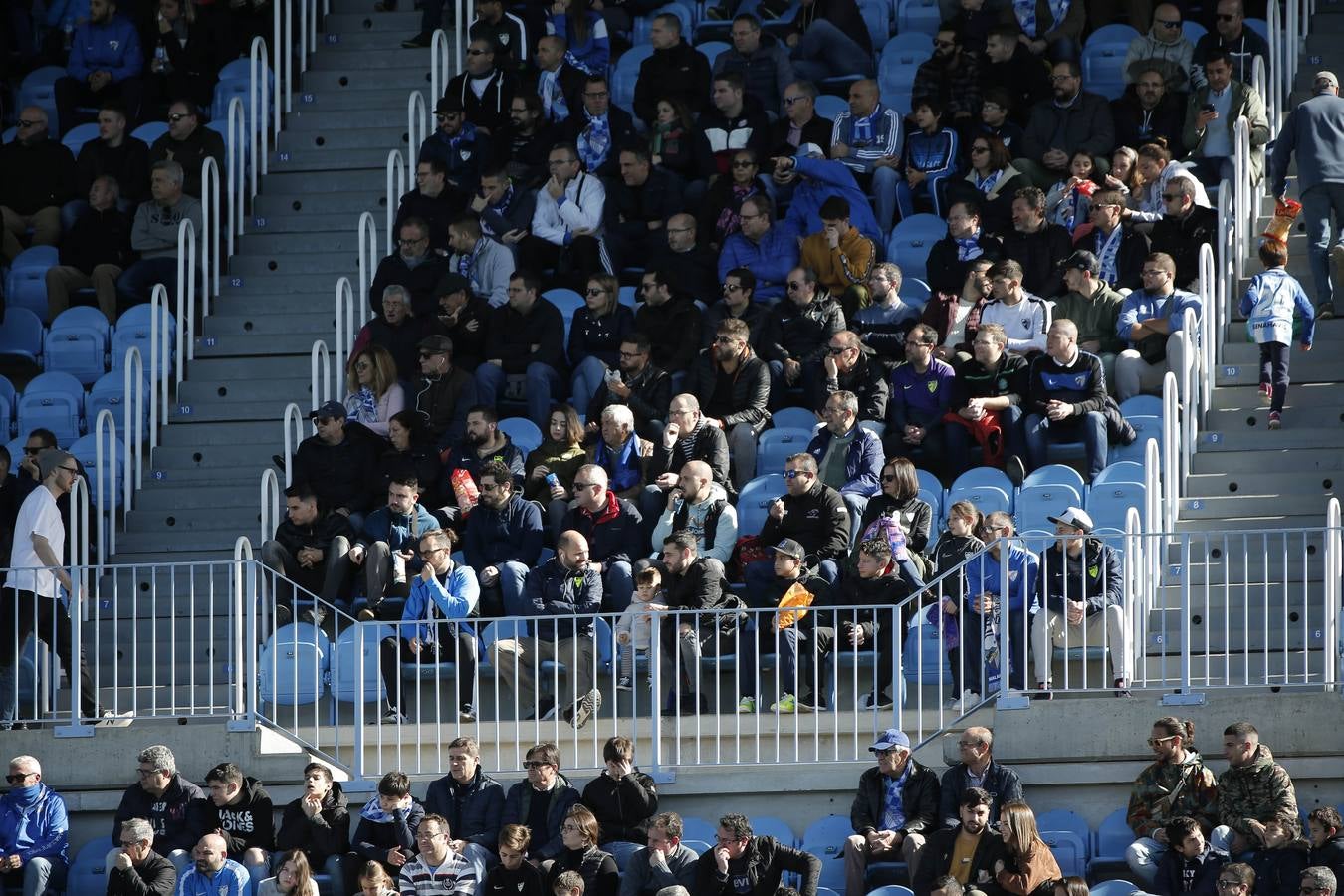 Las mejores imágenes de los aficionados que asistieron al Málaga.Mirandés (2-2)