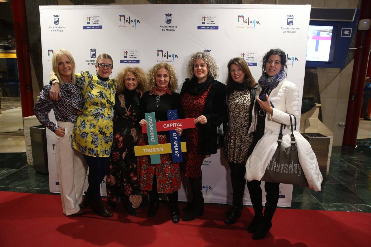 Unos 900 invitados asisten al acto, celebrado en el Palacio de Ferias de Málaga. 