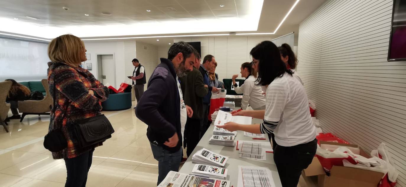 La prueba, que cumple este año su décima edición, reúne a decenas de aficionados al mundo de la imagen en Málaga para pasar una jornada lúdica y de convivencia en torno a la fotografía