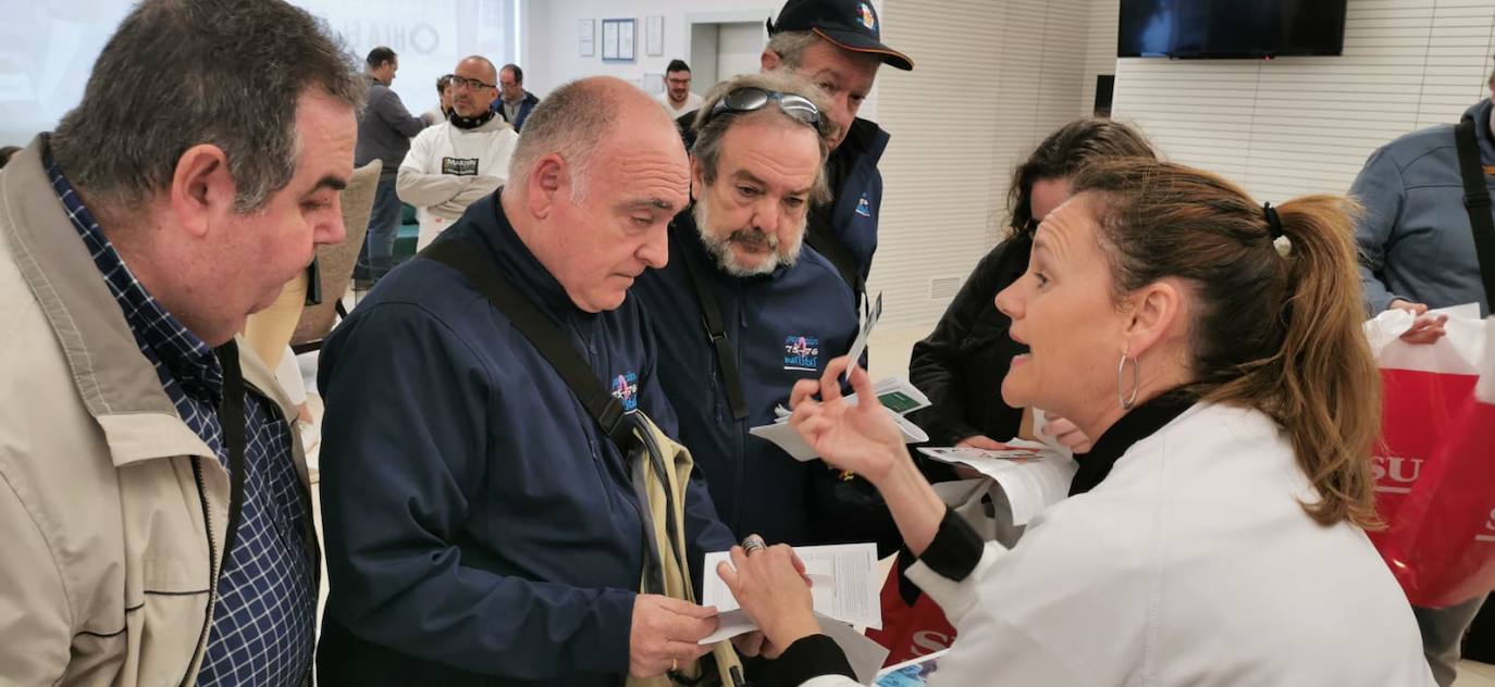 La prueba, que cumple este año su décima edición, reúne a decenas de aficionados al mundo de la imagen en Málaga para pasar una jornada lúdica y de convivencia en torno a la fotografía