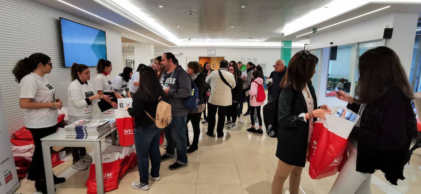 La prueba, que cumple este año su décima edición, reúne a decenas de aficionados al mundo de la imagen en Málaga para pasar una jornada lúdica y de convivencia en torno a la fotografía
