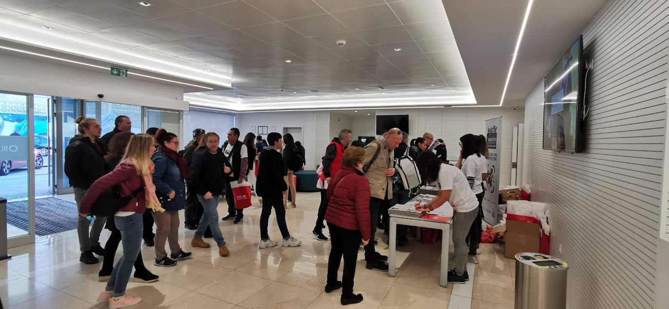 La prueba, que cumple este año su décima edición, reúne a decenas de aficionados al mundo de la imagen en Málaga para pasar una jornada lúdica y de convivencia en torno a la fotografía