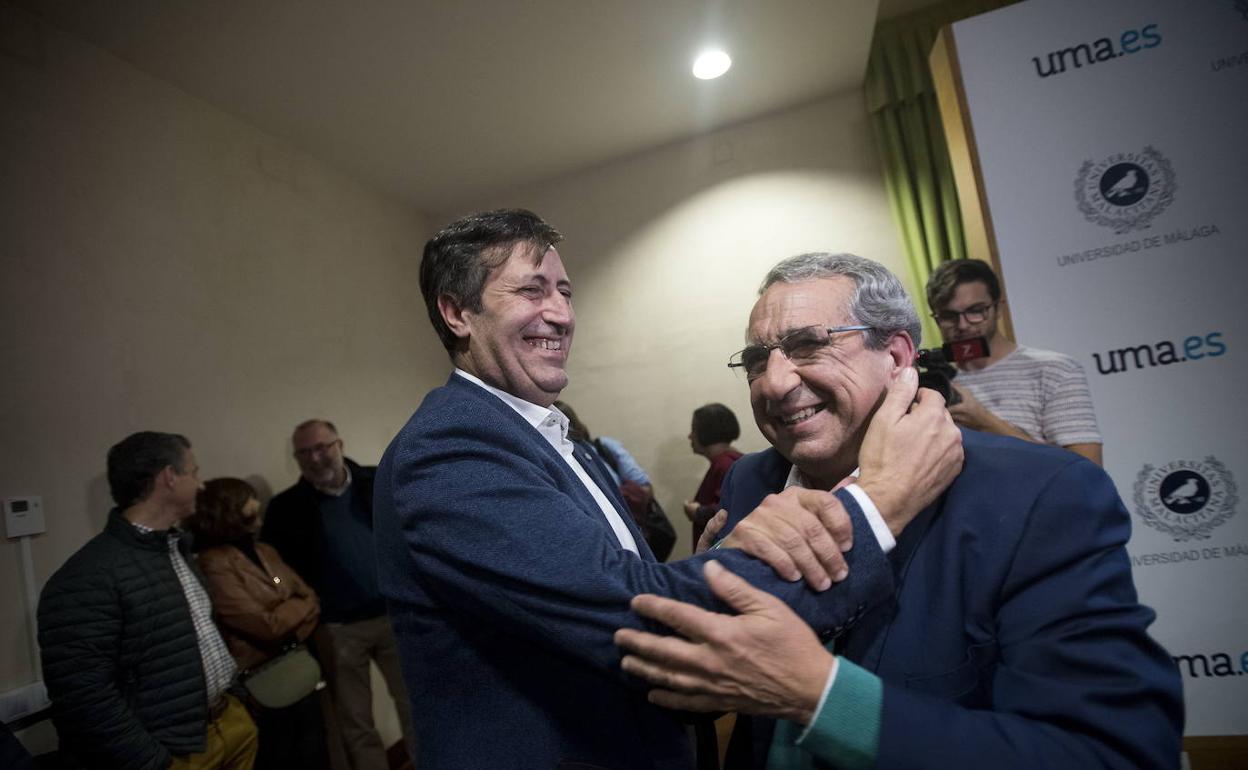 Ernesto Pimentel y José Ángel Narváez, en la noche electoral del pasado diciembre. 