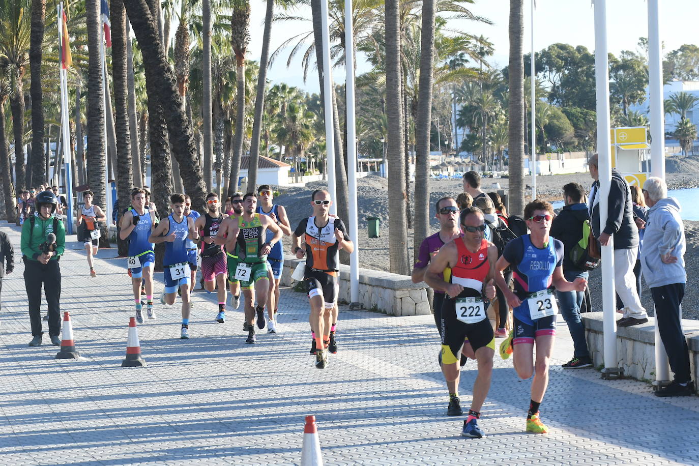 Unos 800 atletas se han dado cita en esta cita deportiva que incluye esta edición como novedad una promoción para deportistas no federados de categorías alevín e infantil