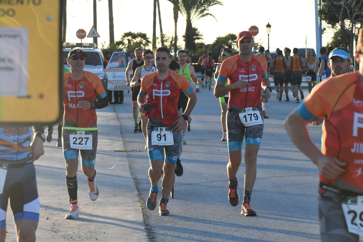 Unos 800 atletas se han dado cita en esta cita deportiva que incluye esta edición como novedad una promoción para deportistas no federados de categorías alevín e infantil