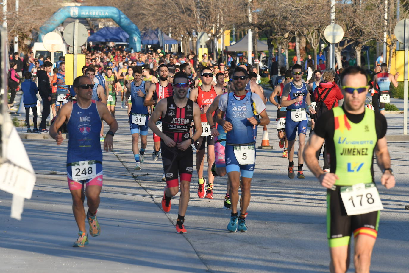 Unos 800 atletas se han dado cita en esta cita deportiva que incluye esta edición como novedad una promoción para deportistas no federados de categorías alevín e infantil