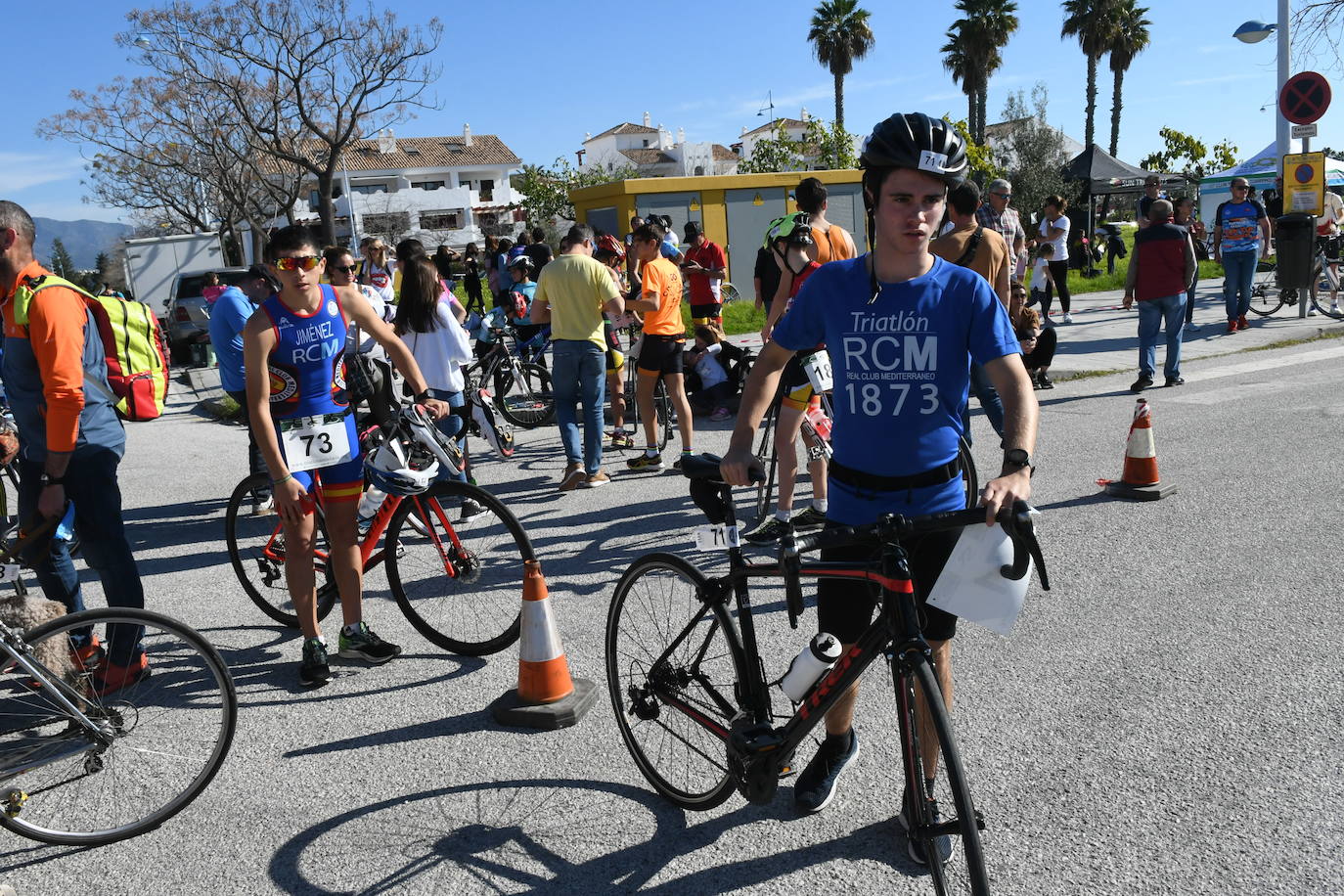 Unos 800 atletas se han dado cita en esta cita deportiva que incluye esta edición como novedad una promoción para deportistas no federados de categorías alevín e infantil