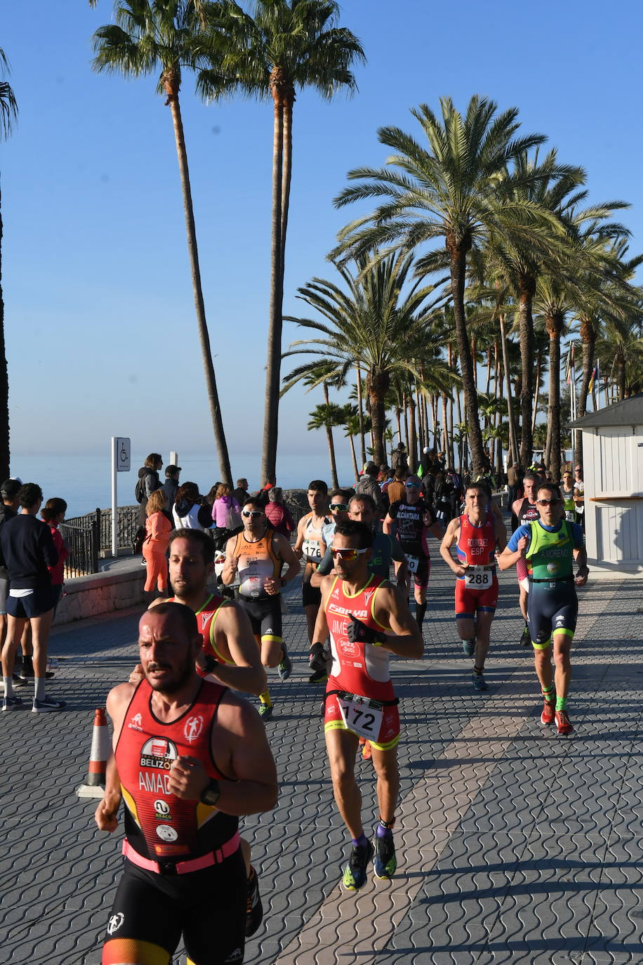 Unos 800 atletas se han dado cita en esta cita deportiva que incluye esta edición como novedad una promoción para deportistas no federados de categorías alevín e infantil