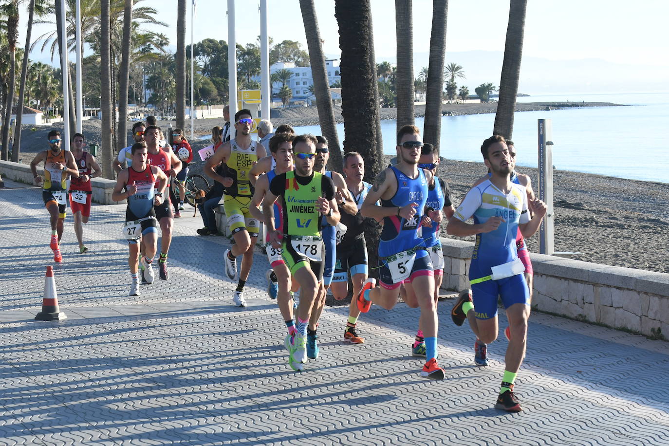 Unos 800 atletas se han dado cita en esta cita deportiva que incluye esta edición como novedad una promoción para deportistas no federados de categorías alevín e infantil