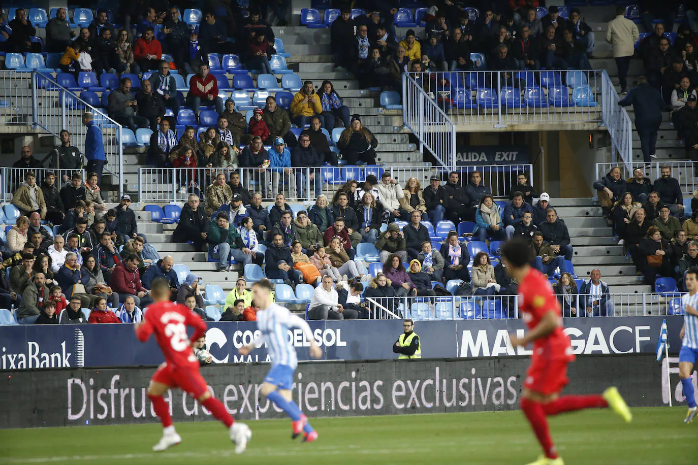 Fotos: ¿Estuviste en el Málaga-Numancia? Búscate en las gradas