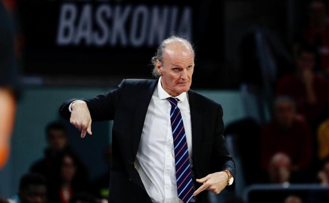 Dusko Ivanovic, en un partido de Euroliga con el Baskonia. 