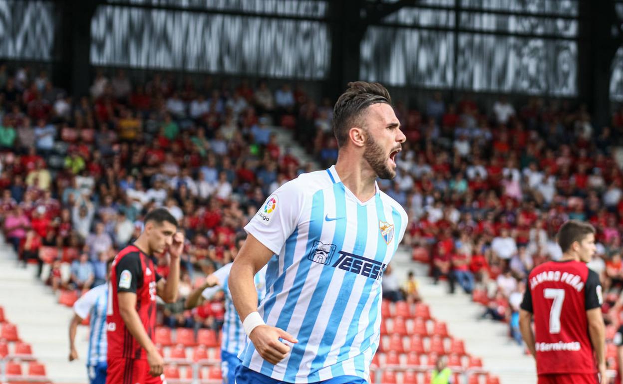 Sadiku celebra su gol al Mirandés en Anduva (1-1). 