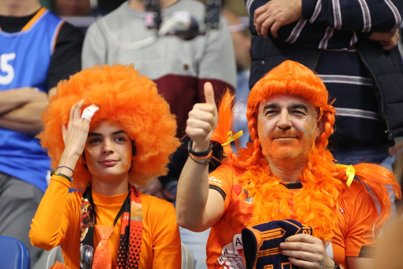 Llenazo en el Carpena para ver el Real Madrid-Valencia y el Unicaja-Andorra