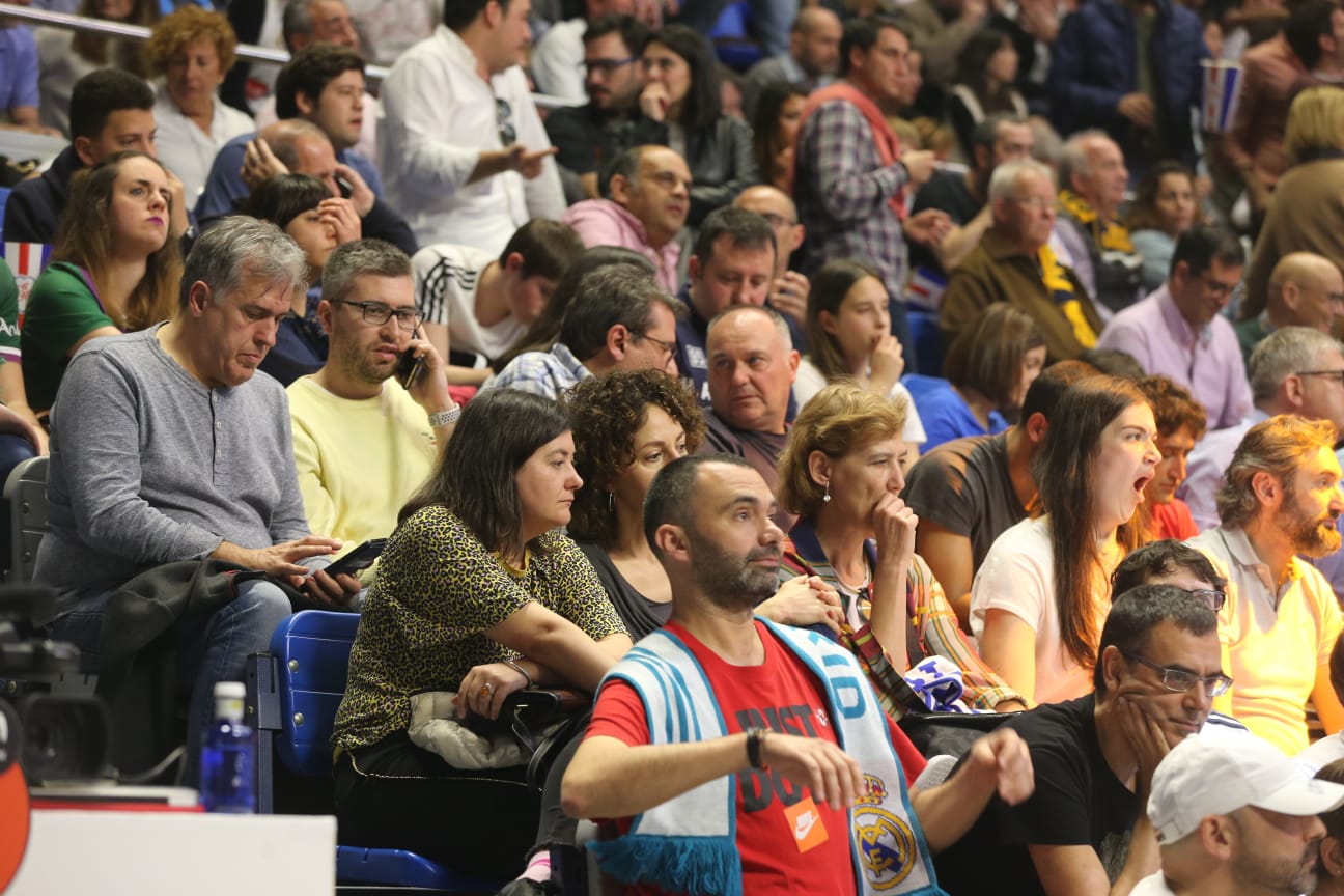 Llenazo en el Carpena para ver el Real Madrid-Valencia y el Unicaja-Andorra