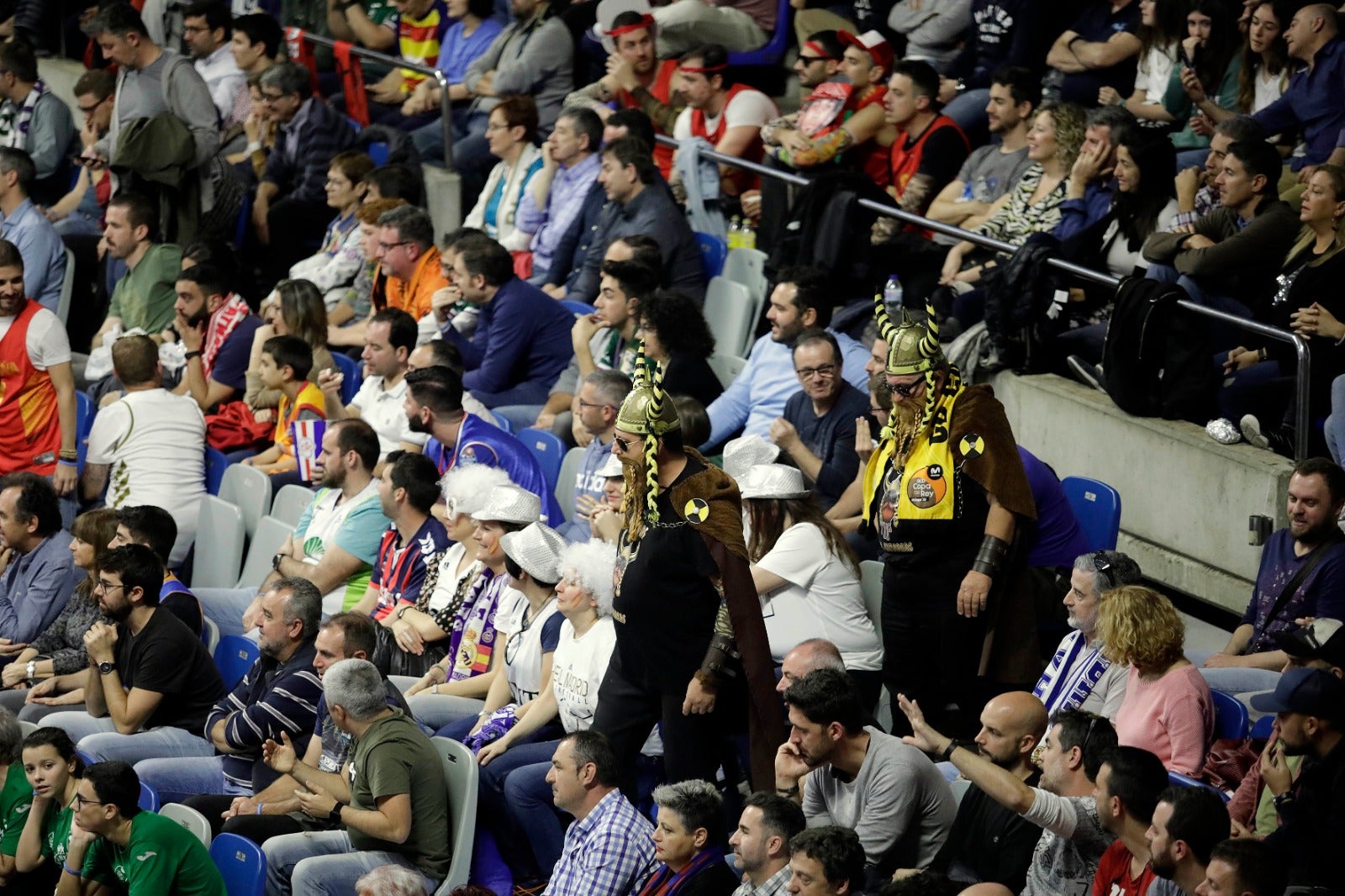 Llenazo en el Carpena para ver el Real Madrid-Valencia y el Unicaja-Andorra