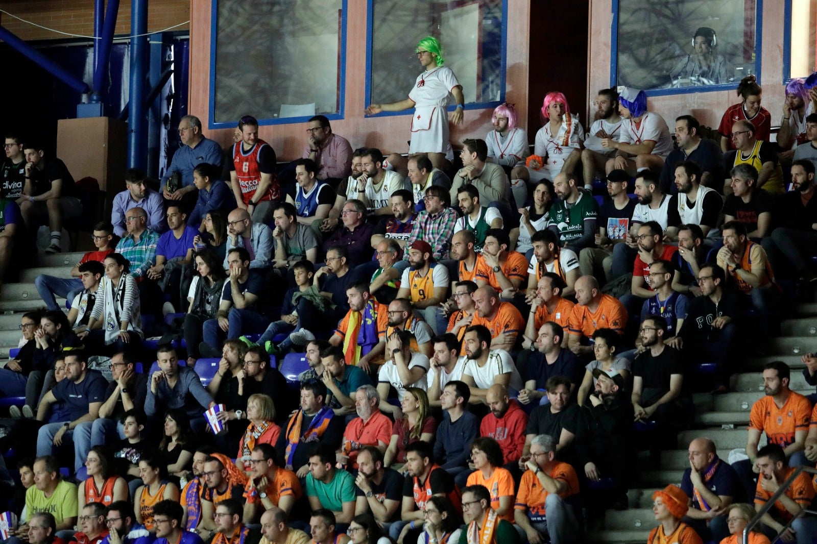 Llenazo en el Carpena para ver el Real Madrid-Valencia y el Unicaja-Andorra