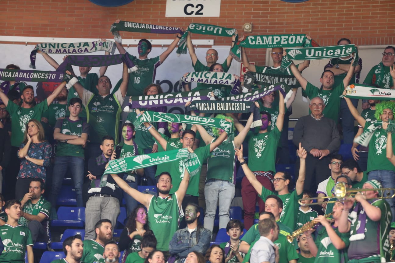 Llenazo en el Carpena para ver el Real Madrid-Valencia y el Unicaja-Andorra