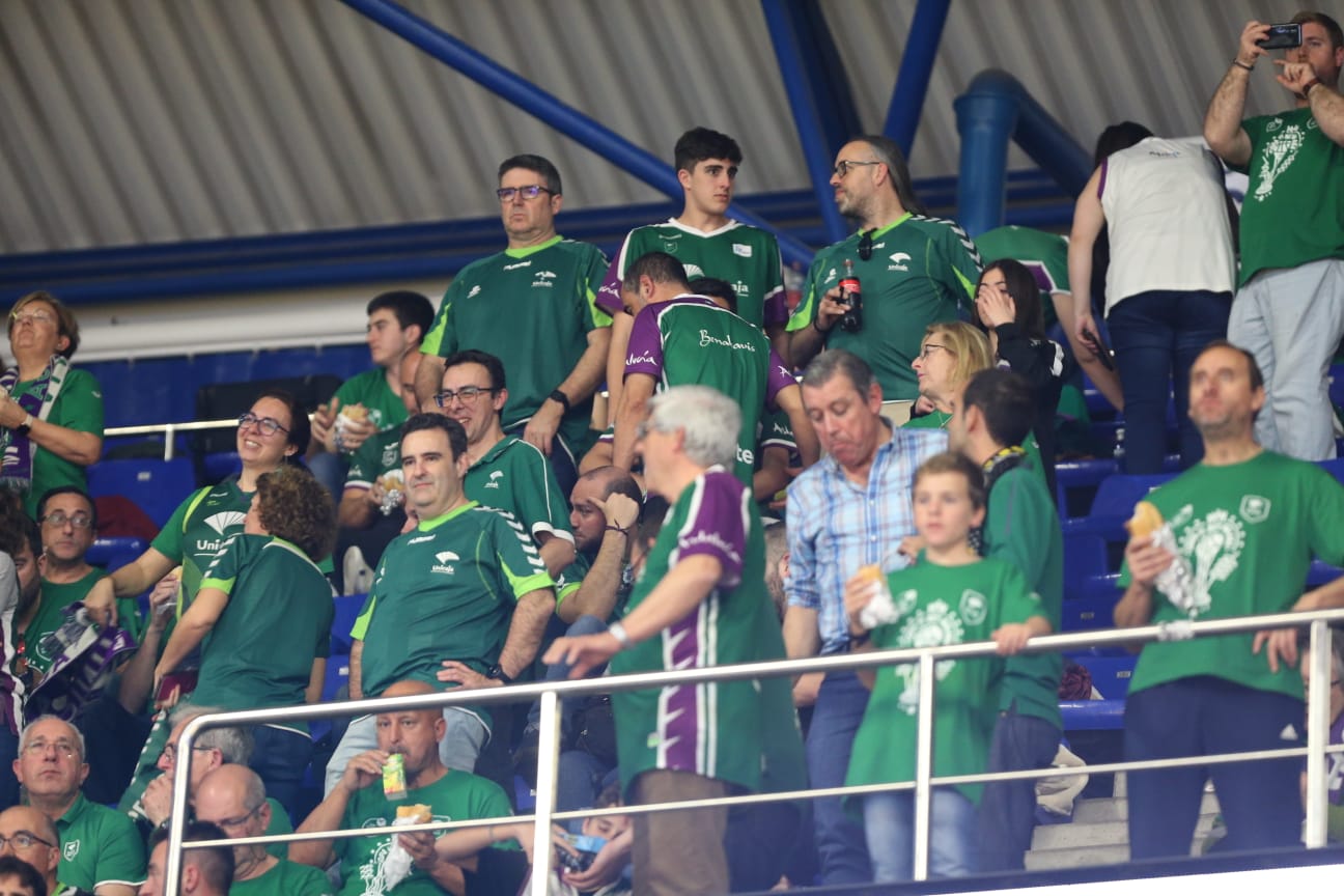 Llenazo en el Carpena para ver el Real Madrid-Valencia y el Unicaja-Andorra