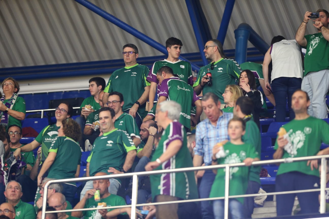 Llenazo en el Carpena para ver el Real Madrid-Valencia y el Unicaja-Andorra