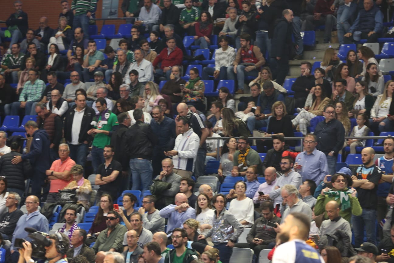 Gradas llenas en el Martín Carpena para ver el Unicaja-Real Madrid
