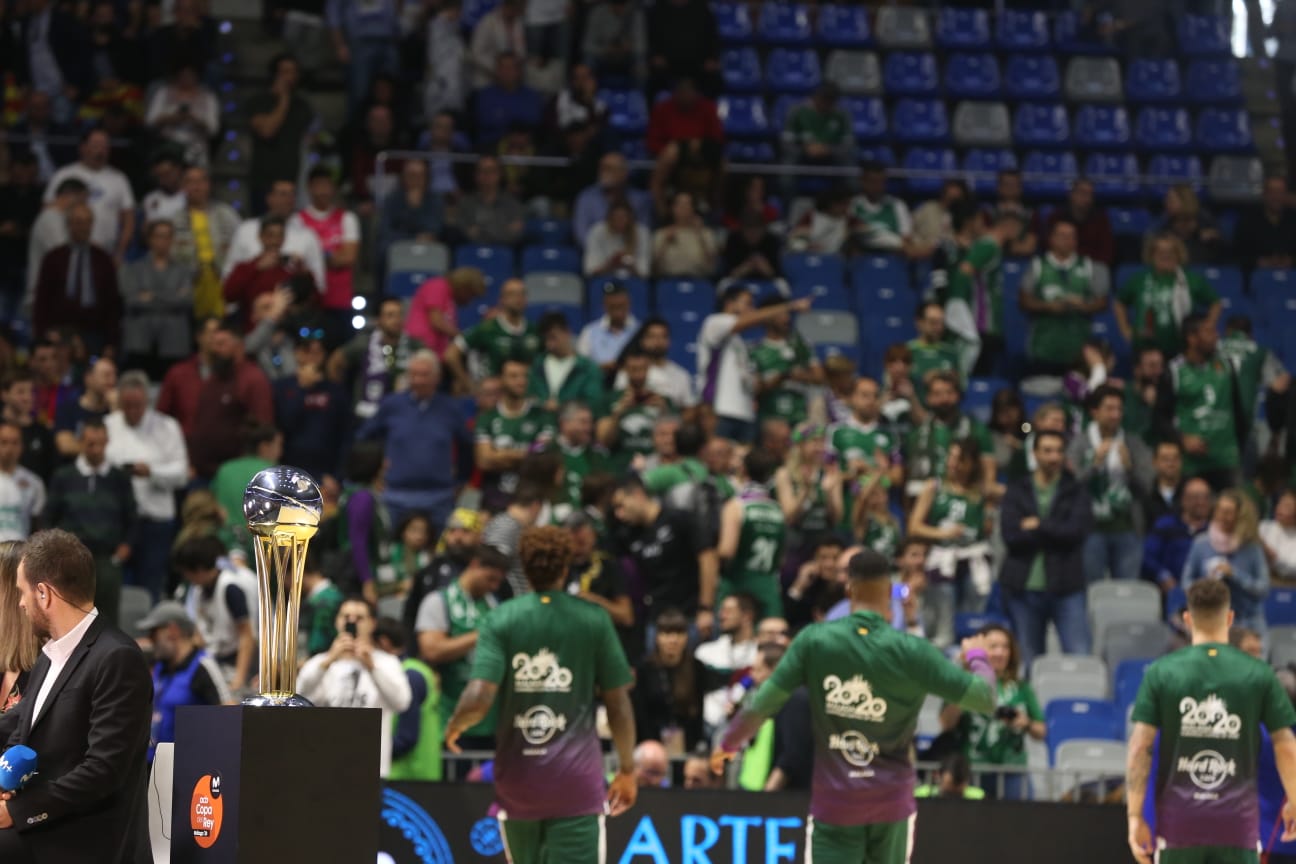 Gradas llenas en el Martín Carpena para ver el Unicaja-Real Madrid