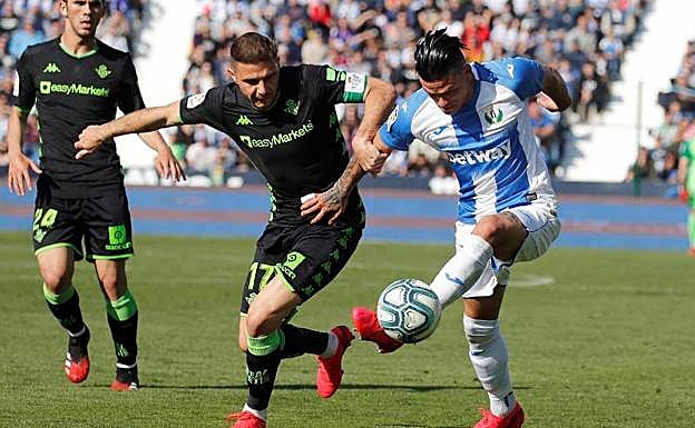 El Betis prolonga su mala racha ante un Leganés que se acerca al abismo