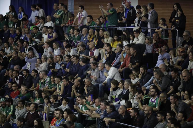 Gradas llenas en el Martín Carpena para ver el Unicaja-Real Madrid
