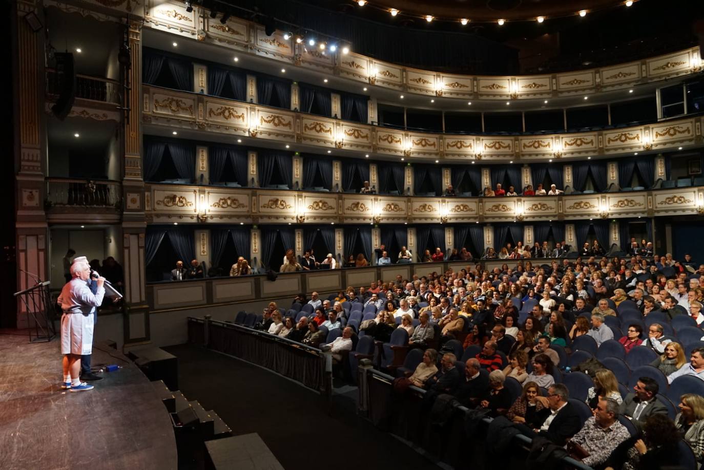 Fotos: Gala homenaje a Chiquito de la Calzada en el Teatro Cervantes