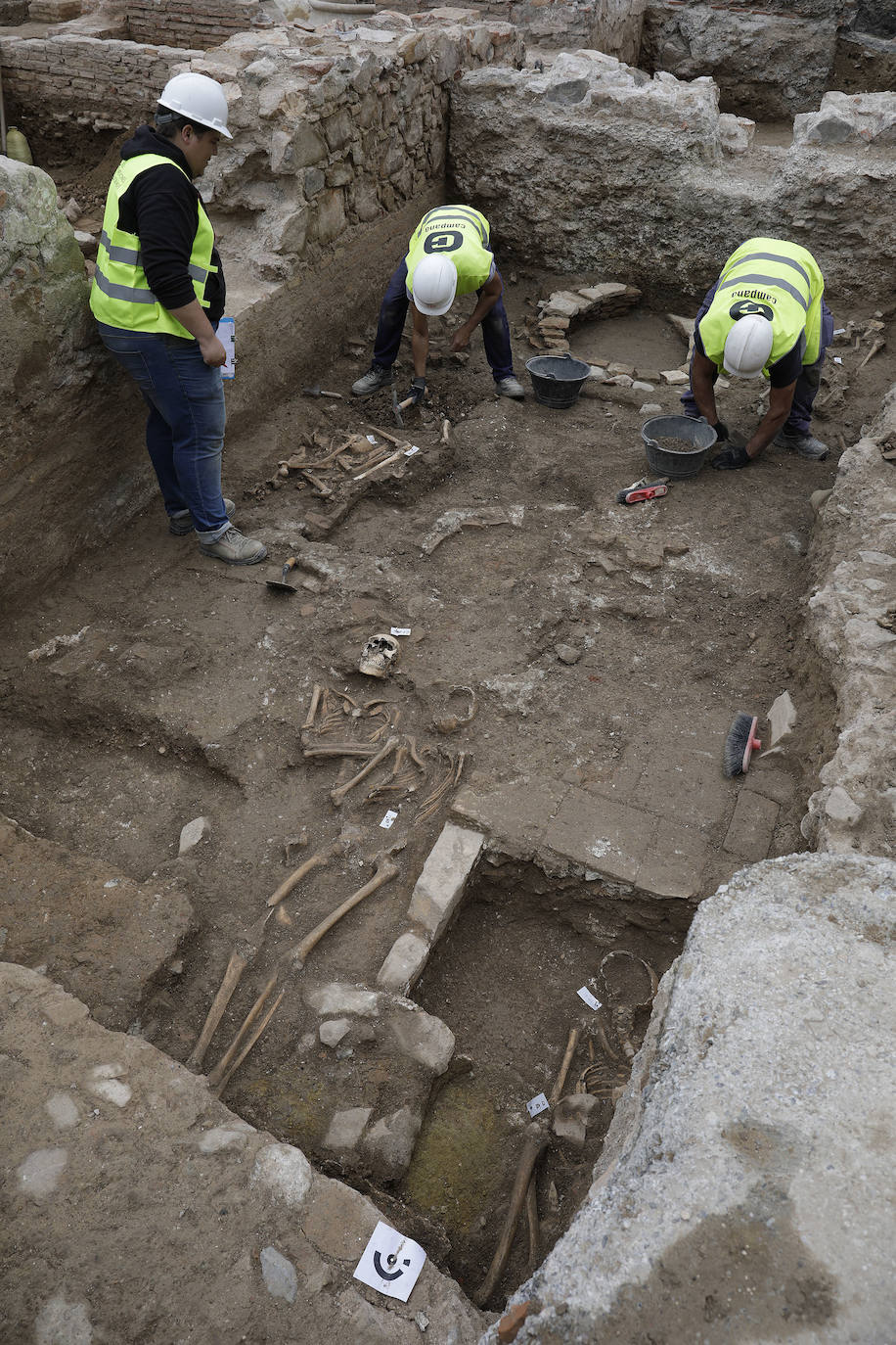 Fotos: Excavaciones arqueológicas en la parcela del Astoria