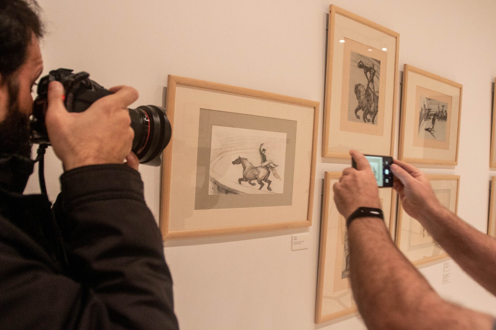 El pintor francés protagoniza la nueva exposición temporal de la pinacoteca malagueña, una muestra que recoge el vínculo del autor con los bajos fondos de París