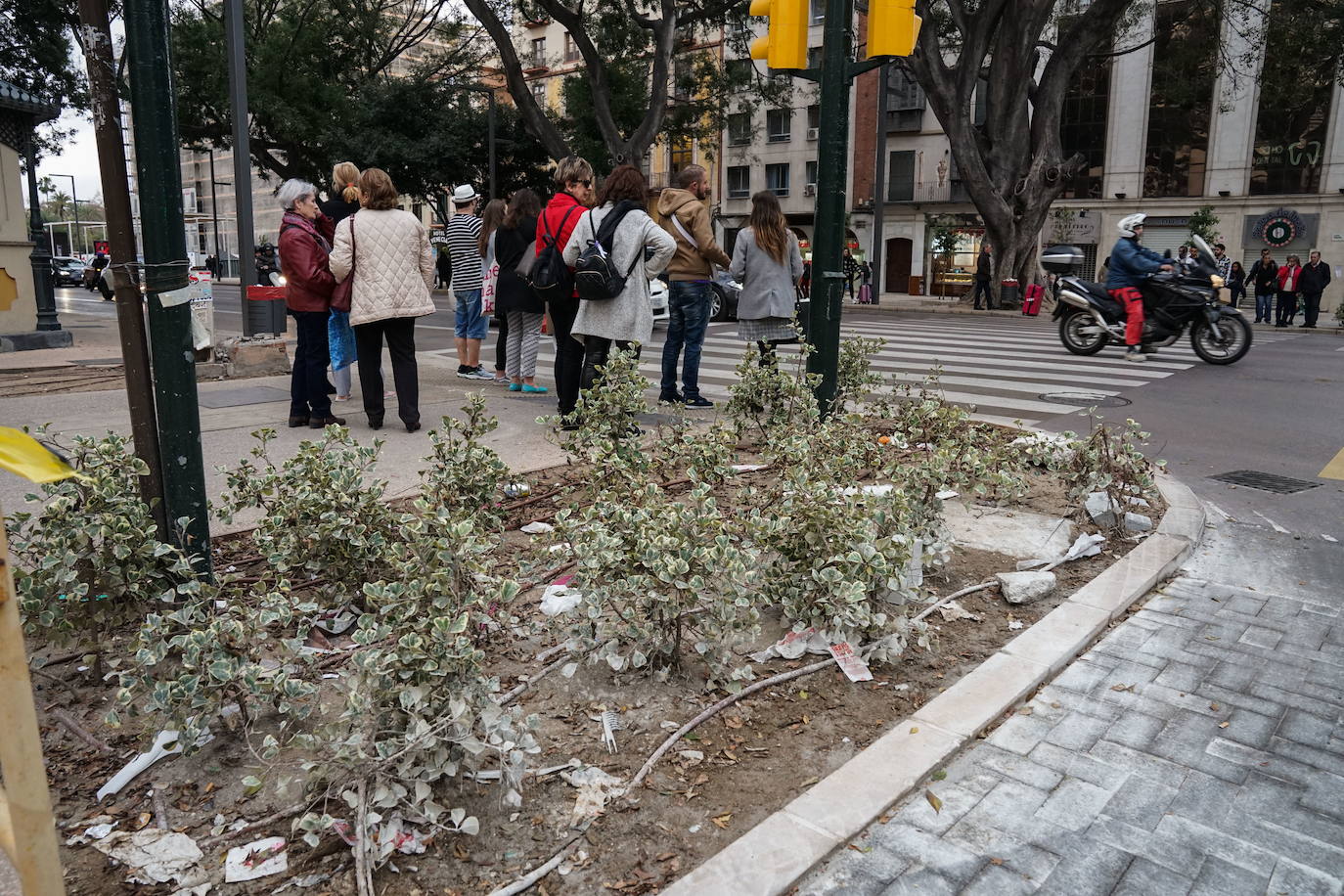 Fotos: Las zonas verdes de la nueva Alameda Principal, muy deterioradas