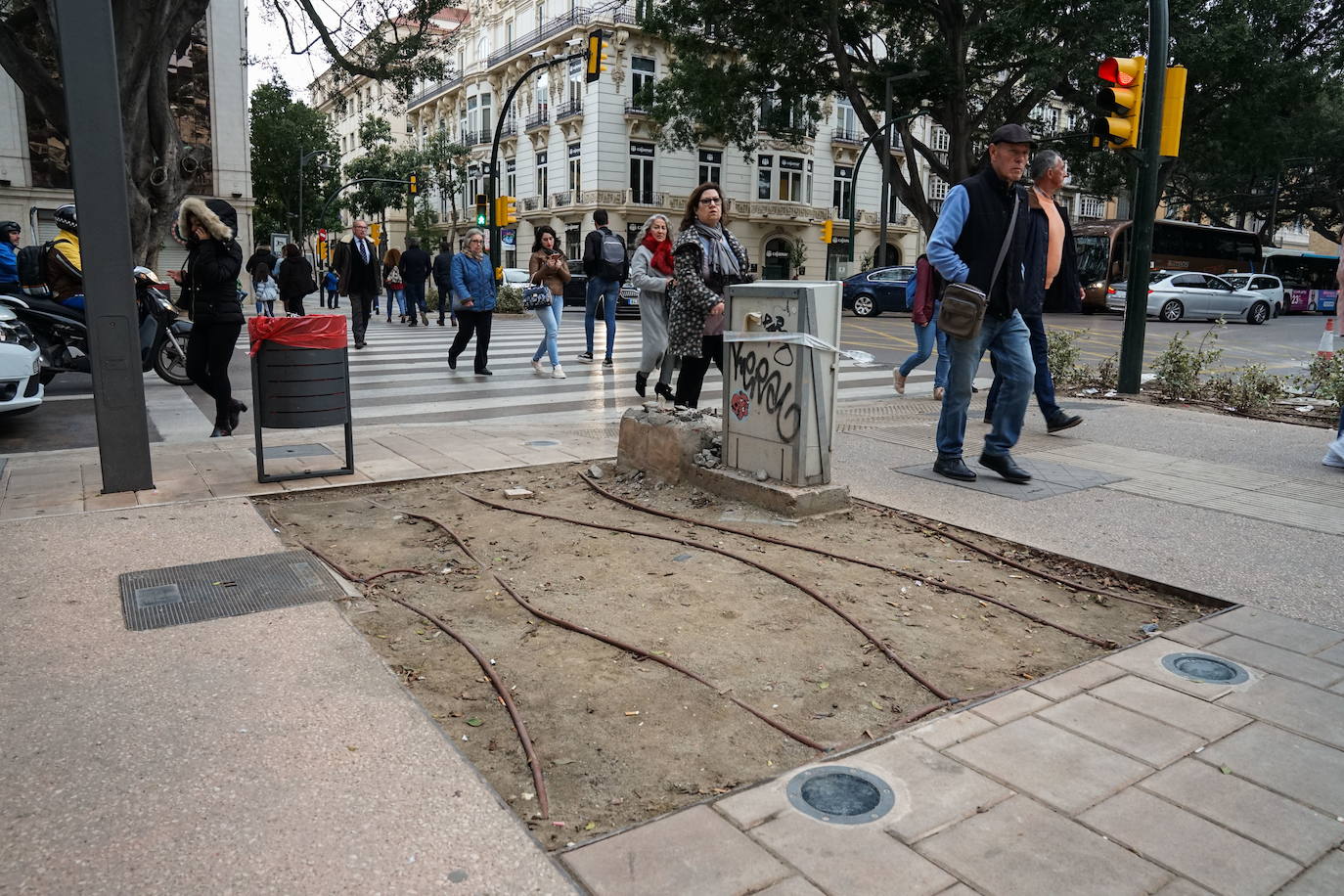 Fotos: Las zonas verdes de la nueva Alameda Principal, muy deterioradas