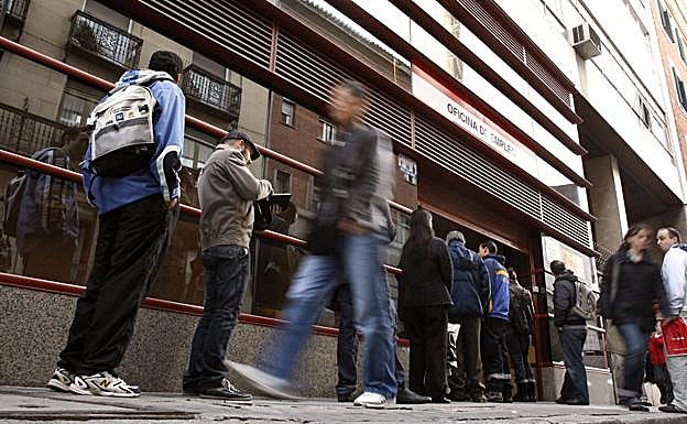 El empleo a nivel nacional sube con 85.700 nuevos afiliados en febrero, el mayor incremento desde 2015