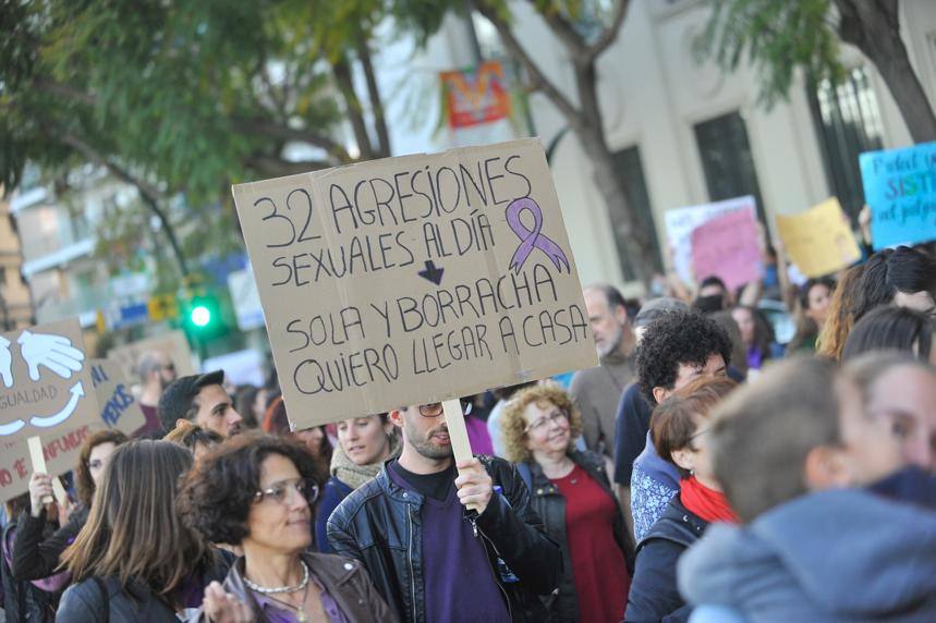 Fotos: La marcha del 8M en Málaga, en imágenes