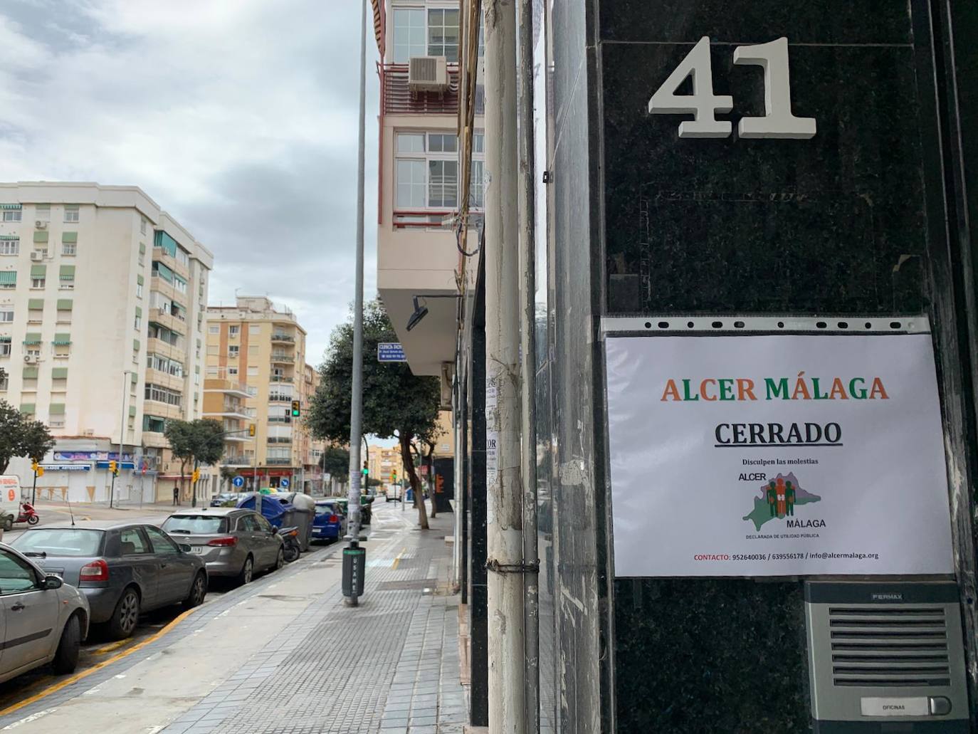 Comercios ubicados en la avenida Carlos Haya de la capital.