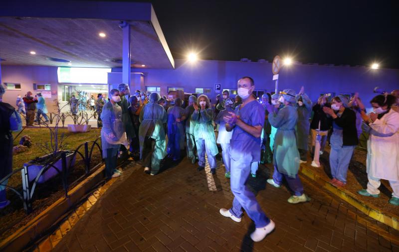 Un empresario hace una importante entrega de equipos sanitarios a la Policía Local que ya han sido trasladados al Hospital Clínico