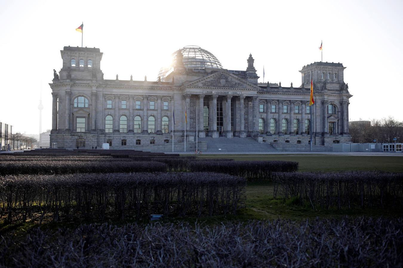 Vista general del edificio del Reichstag, sede de la cámara baja del parlamento alemán, Bundestag, en Berlin.