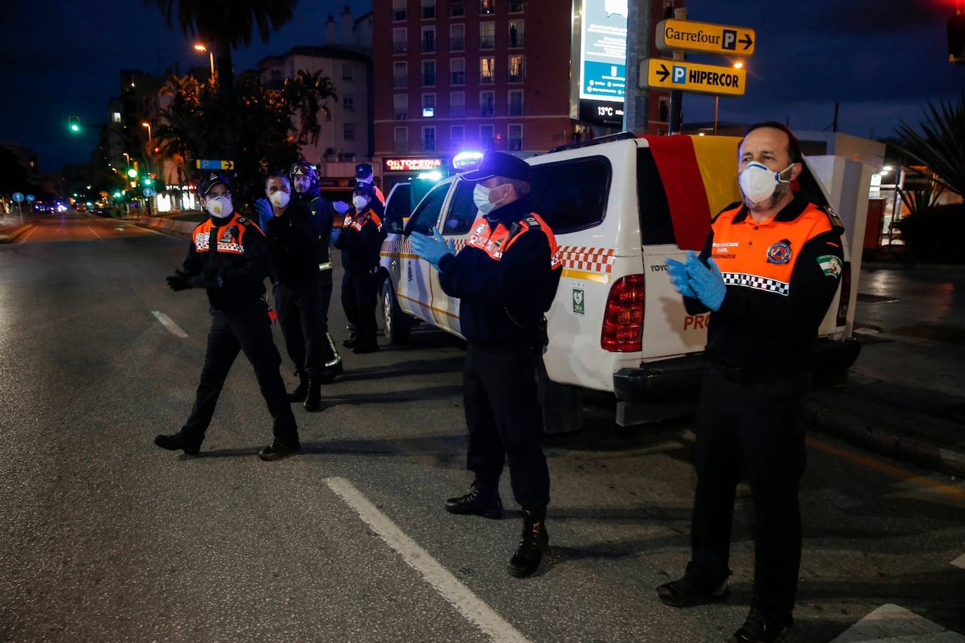 Homenaje a los sanitarios en Carlos Haya