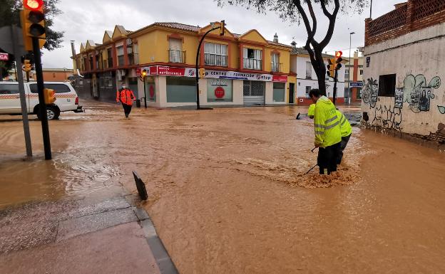 El temporal deja ya más de 70 litros en zonas de Málaga y provoca inundaciones