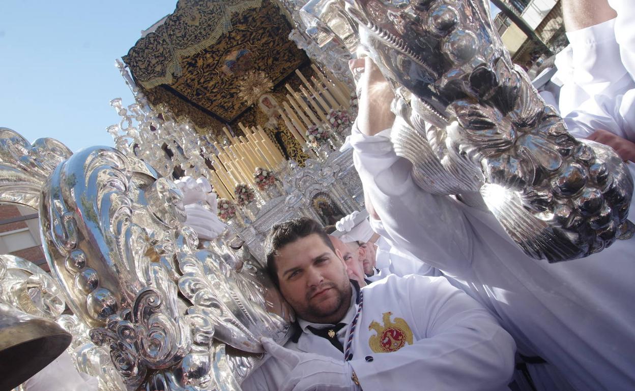 Trono de la Virgen del Gran Perdón. 