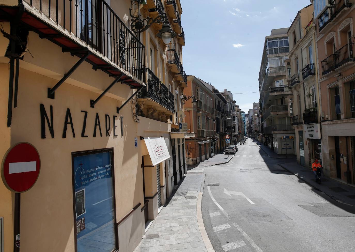 Aspecto de Málaga capital este domingo por la tarde. Así se muestra una capital en Estado de Alarma