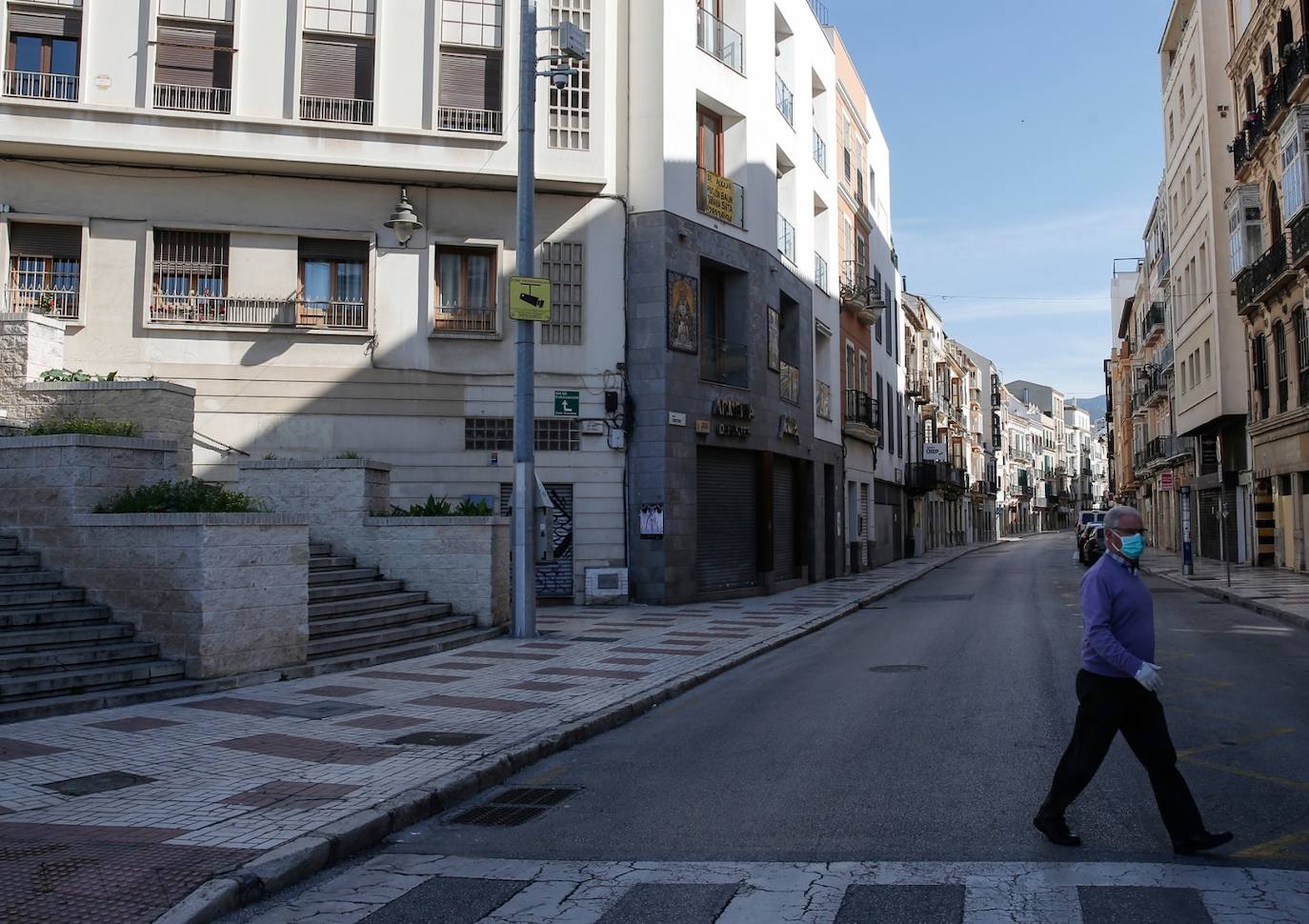 Aspecto de Málaga capital este domingo por la tarde. Así se muestra una capital en Estado de Alarma