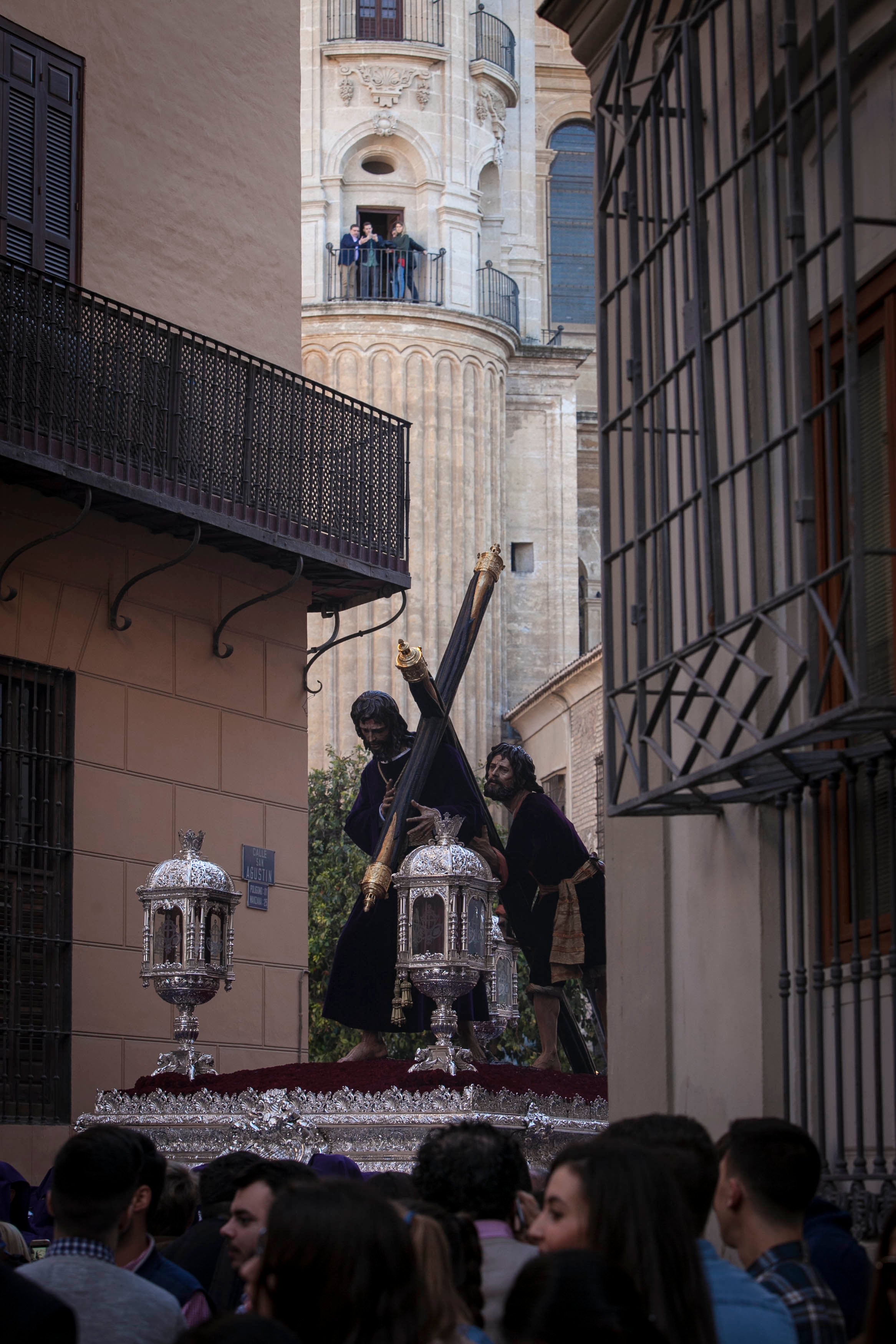 Estación de penitencia de Pasión en la Catedral en 2018. 